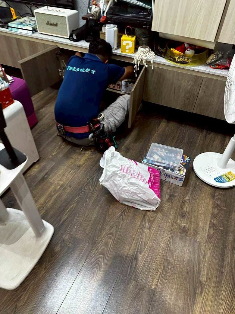 【分享】透天厝樓上樓下訊號落差大？明明申請300M卻掉速剩90...記錄我家不加設備、找高雄專業弱電重新抽換布線的真實體驗
