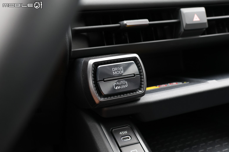Toyota RAV4 PHEV 試駕｜可純電每日通勤、還具備6秒內加速破百的實力！