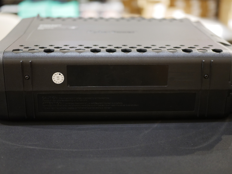 點我看大圖 CyberPower GX150C2M不斷電系統 簡易開箱