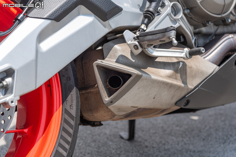 點我看大圖 Aprilia Tuono 660 試駕報告|手握燥熱戰鬥純血,電控帶來千變萬化!