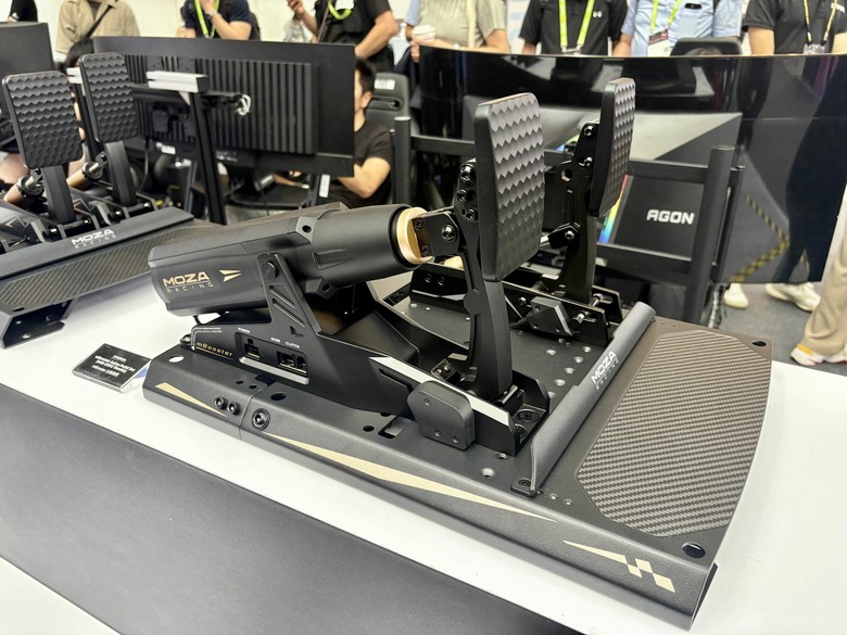 【COMPUTEX 2026】原來賽車模擬器可以這麼真!MOZA Racing 體驗分享