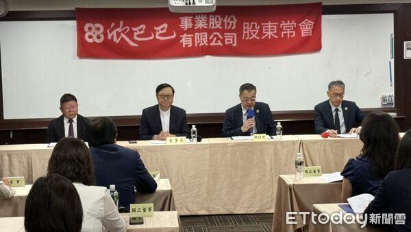 「房市壓越久反彈越高」，欣巴巴董座點高雄2區將站百萬單價