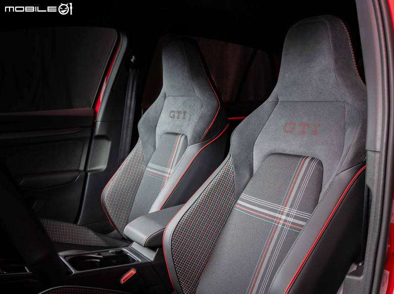 Volkswagen Golf GTI 50 週年版正式上市｜比德國還便宜的194.8萬元、發表前即完售！