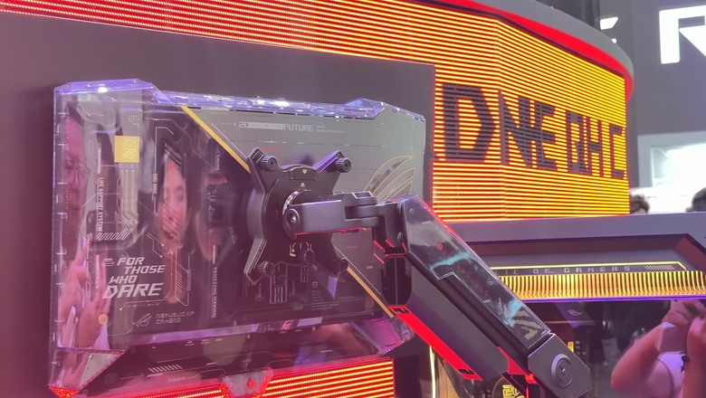 【COMPUTEX 2026 -ROG攤位體驗-電競周邊 】ROG 20 週年 Edition 20:透明黑金之下,玩家信仰的工藝展演