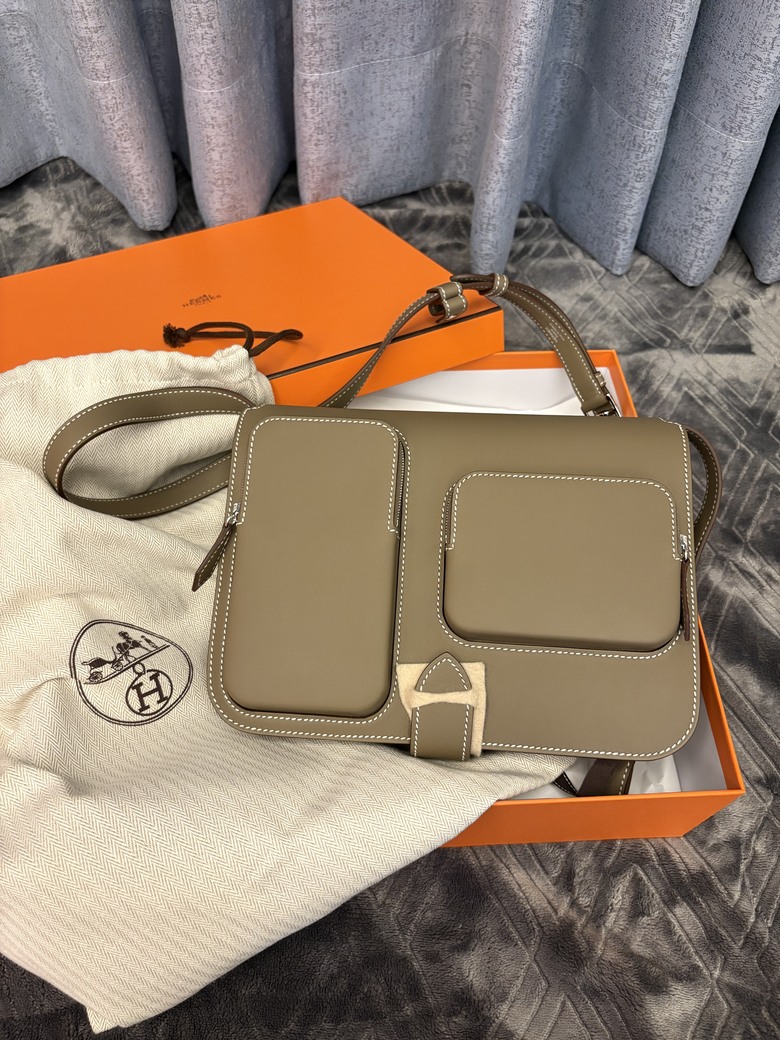 冷門寶藏還是工藝天花板？Hermès Équipier大象灰，越看越上癮的法式高級感