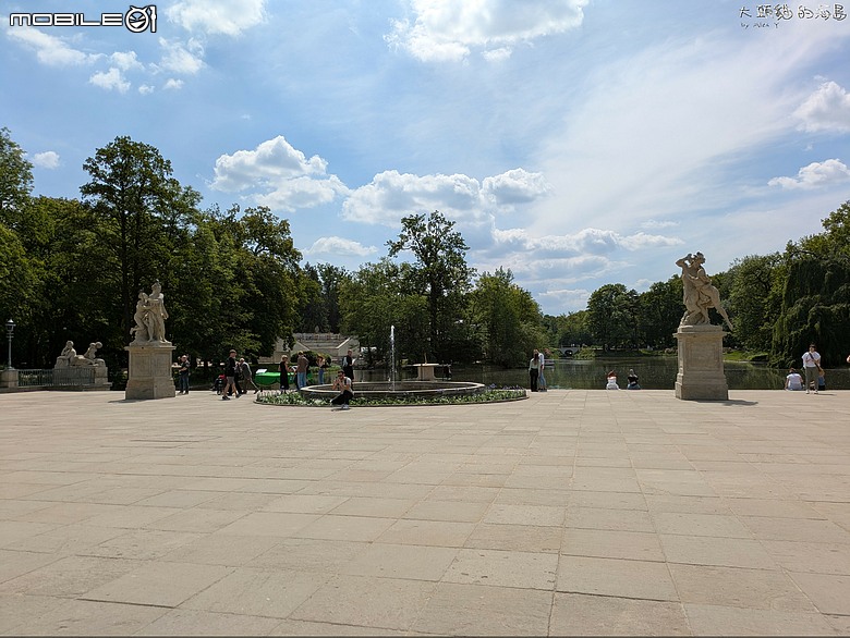 波蘭: 瓦津基公園 (Poland: Łazienki Park)