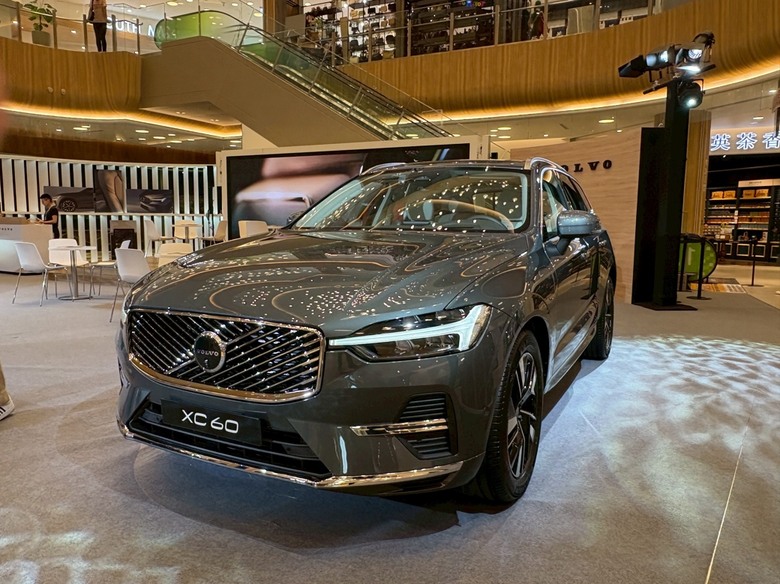 XC60 vs GLC 200？都去看看，選誰好呢？