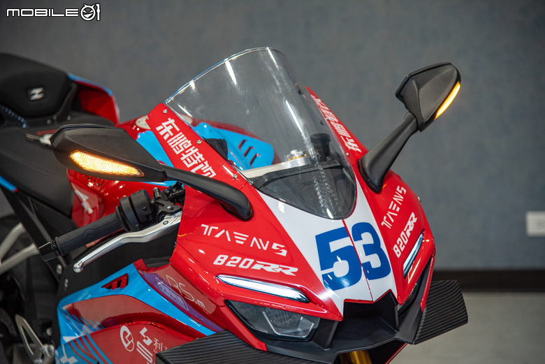 張雪機車 ZXMOTO 820RR實車開箱｜來自中國的三缸戰鬥機！WSBK SSP賽事當紅炸子雞！