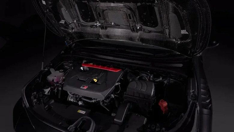 碳纖維上身的終極鋼砲! Toyota GRMN Corolla 明年限量登場！