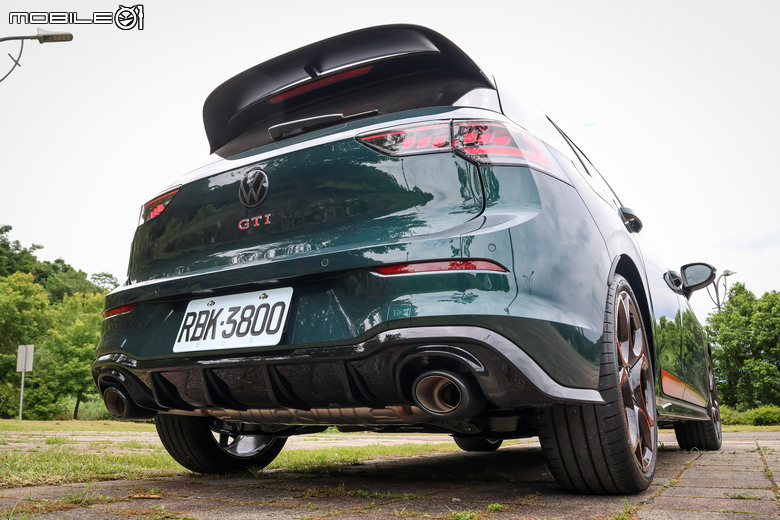 Volkswagen Golf GTI Edition 50 試駕｜全面升級還具有收藏價值、更能享受人車一體的快感！