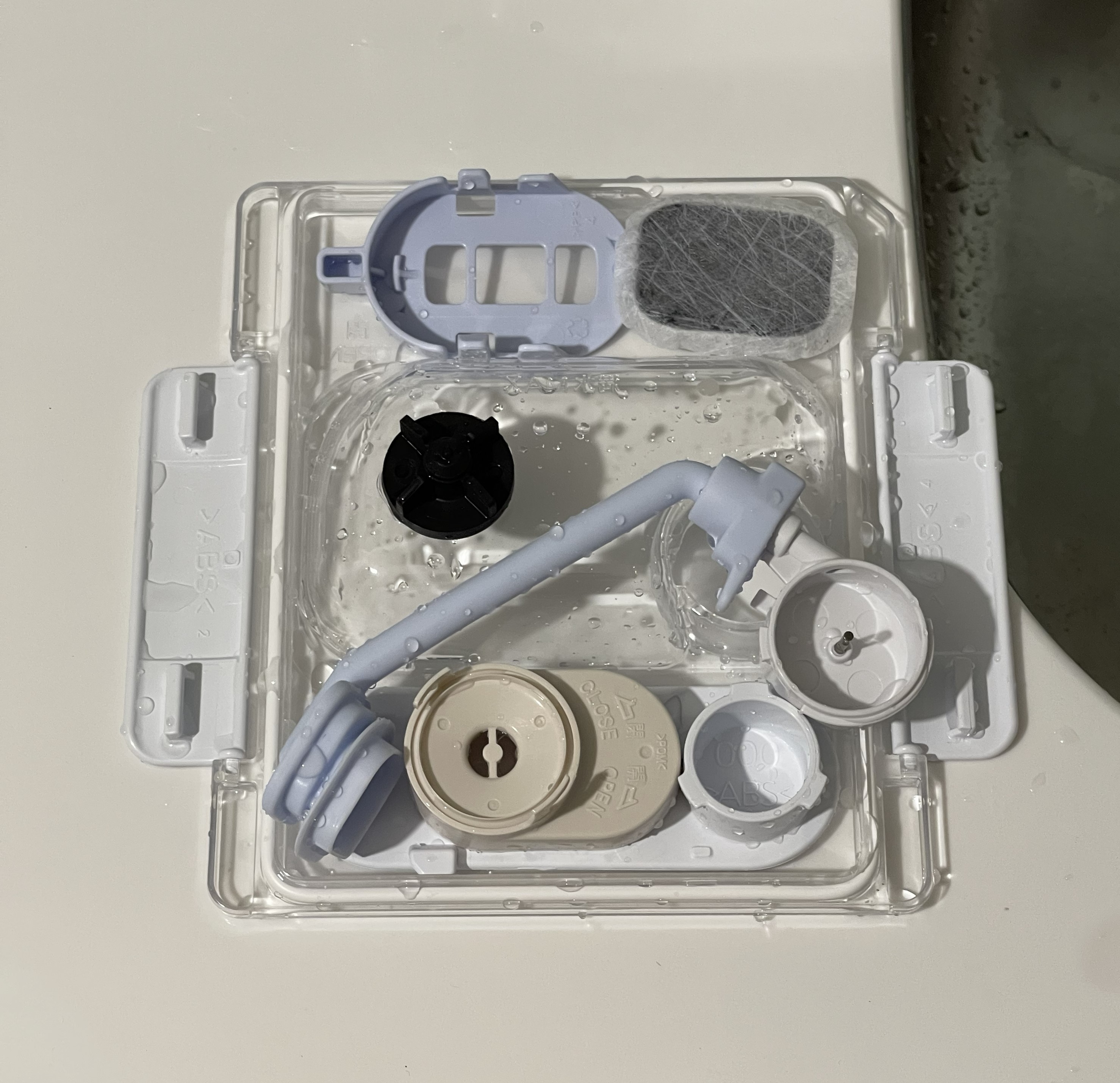 點我看大圖 【體驗合作】三菱電機日製電冰箱 MR-WZ54K 使用心得篇-靜謐運轉下的純粹冰爽鮮味