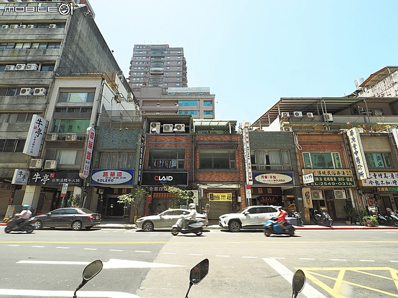 新芳春行、波麗路餐廳、黑美人大酒家、大千百貨、渭水驛站，還有美味吐司PILLO Bakery & café及好吃的大稻埕魯肉飯 — 2026初夏之大稻埕散策 東段 — 延平北路二段兩側及東側