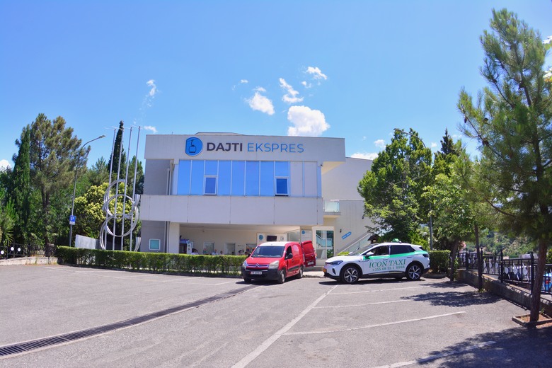 阿爾巴尼亞🇦🇱第二天 -  Dajti Ekspres 纜車，民族音樂體驗