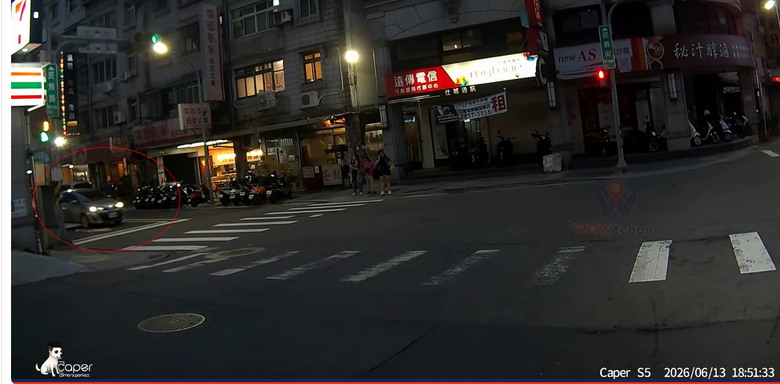 新北 蘆洲 直行機車 v.s. 右轉汽車 ?!