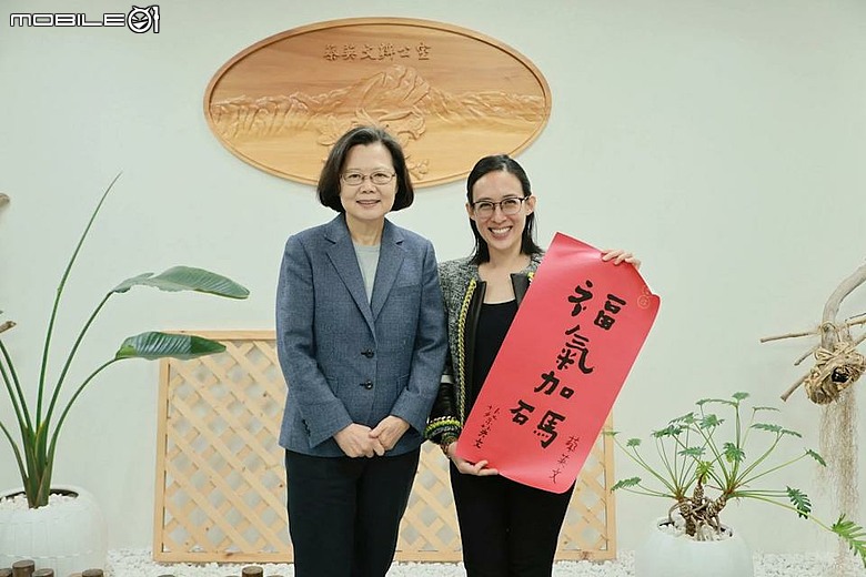 🏢 🏢 🏢 台中大甲白色巨塔綠色恐怖🏢 🏢 🏢