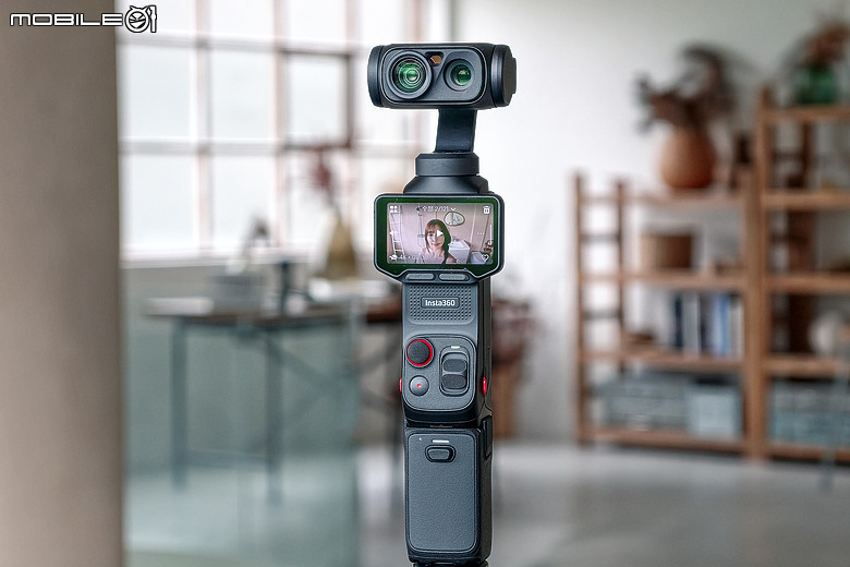 Insta360 Luna Ultra 評測報告|徠卡雙鏡頭加持、分離式螢幕開創 Vlog 新玩法!