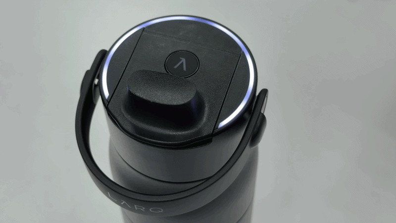 BRITA LARQ iQ 探索智能淨水保冰杯開箱｜UV-C 殺菌、智慧追蹤飲水紀錄、濾水保冰一次到位