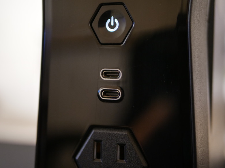 點我看大圖 CyberPower GX150C2M不斷電系統 簡易開箱