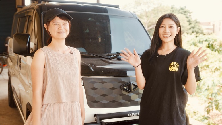 J Space8人座露營車｜能睡2大2小 能變4人客廳還有望海模式