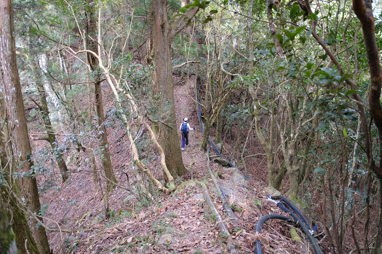 點我看大圖 【比大鳥縱走】隱沒在深山裡的日軍軍營遺址 | 五峰天際線