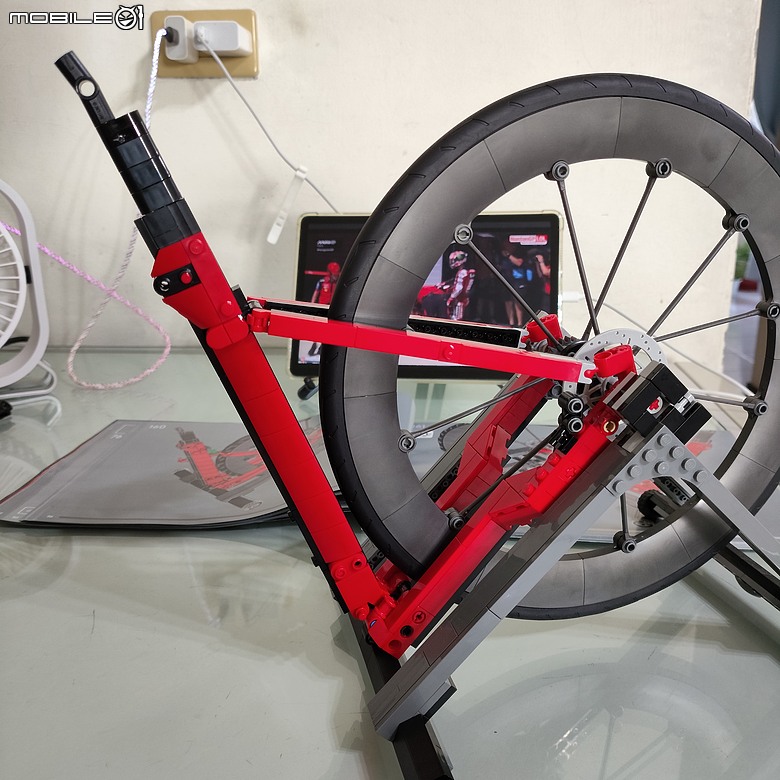 點我看大圖 🚴 LEGO 11380 公路車 |動手拼出公路魂