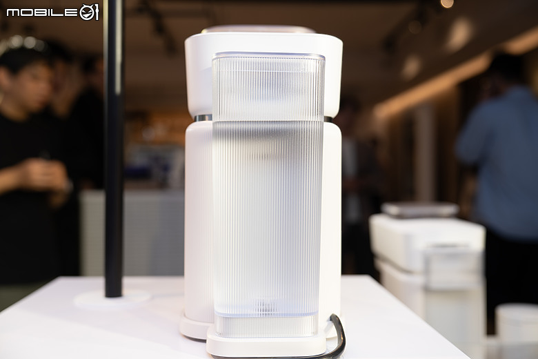 飛利浦 Philips Baristina 一滑極萃義式咖啡機登場!一按一滑一分鐘,現磨咖啡輕鬆享受