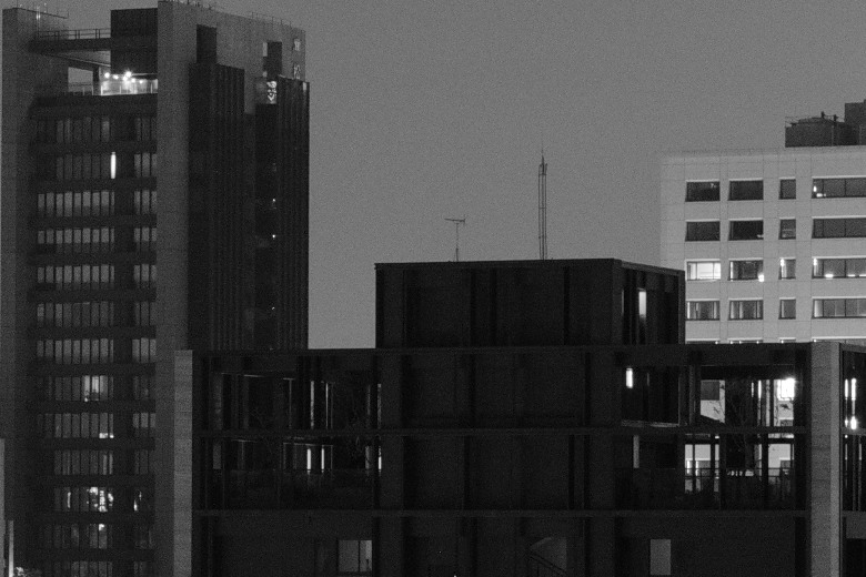 RICOH GR IV Monochrome 評測報告｜以純粹光影、譜寫口袋裡的黑白詩篇！