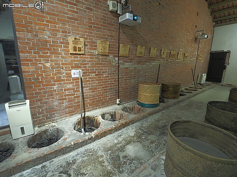 新芳春行、波麗路餐廳、黑美人大酒家、大千百貨、渭水驛站，還有美味吐司PILLO Bakery & café及好吃的大稻埕魯肉飯 — 2026初夏之大稻埕散策 東段 — 延平北路二段兩側及東側