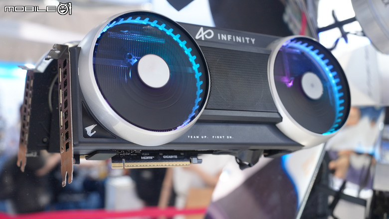 [COMPUTEX] 技嘉40週年INFINITY藍圖 (主機板、顯示卡、5K MINI LED、雕妹機、電競筆電)