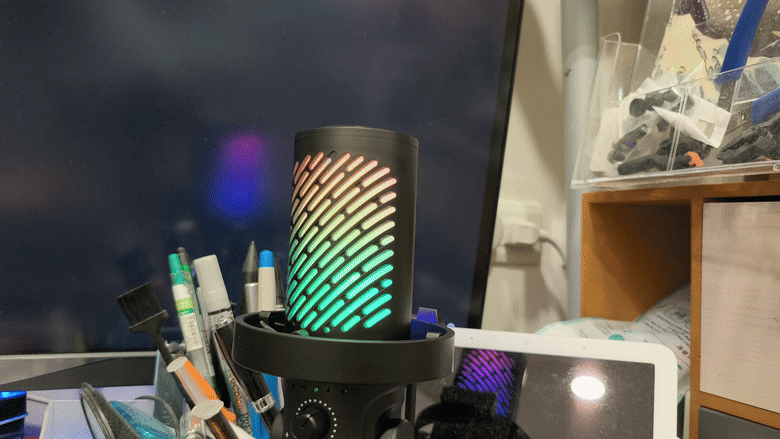 開箱｜FANTECH MCX04 USB 電容式 RGB 麥克風 - 入門到中階玩家需求一次到位，2 千內有找的電腦麥克風！