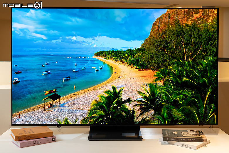 電視一台真的夠嗎?Samsung Micro RGB R85H 與 OLED S90H 智慧顯示器實測體驗|客廳共享、書房沉浸的電視新分工