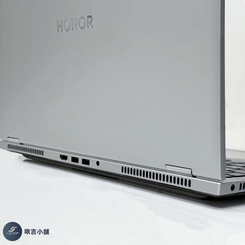 點我看大圖 榮耀這次是不是偷偷升級了?開箱|MagicBook Pro 16 輕薄本 (附開箱影片)