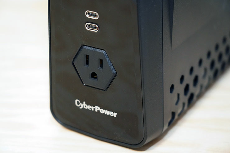 CyberPower GX150C2M 開箱：首款內建 RGB 燈效的「電競風 UPS」，守護遊戲玩家的頂規硬體！