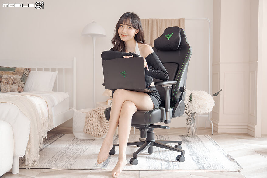 Razer Iskur V2 NewGen 開箱體驗|具備多樣可調+腰部支撐系統的人體工學電競椅