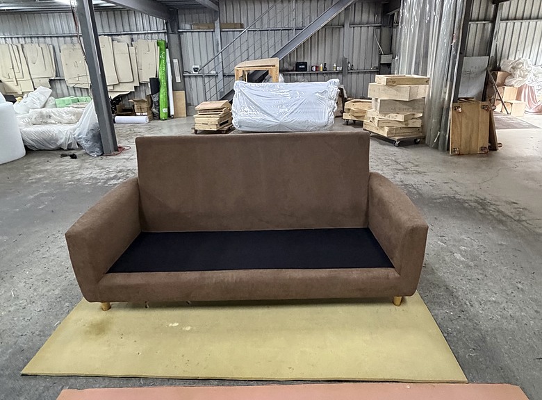 點我看大圖 【開箱/心得】新屋裝潢筆記:5 間代表性沙發工廠推薦與配色提醒