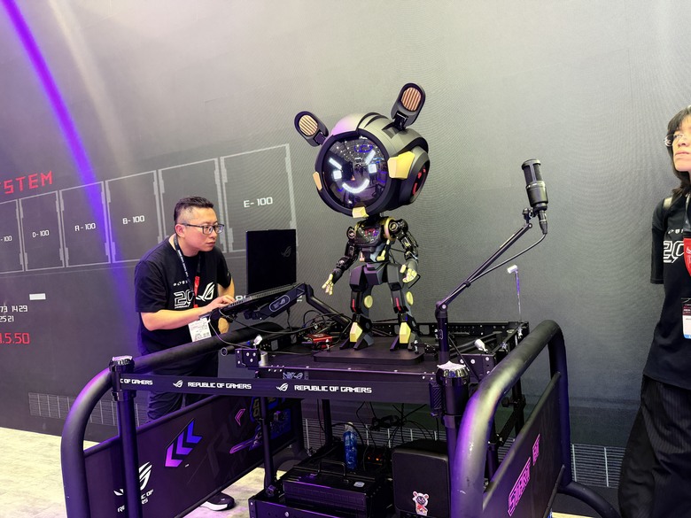 【COMPUTEX 2026 -ROG攤位體驗-電競周邊 】ROG 20 週年 Edition 20:透明黑金之下,玩家信仰的工藝展演