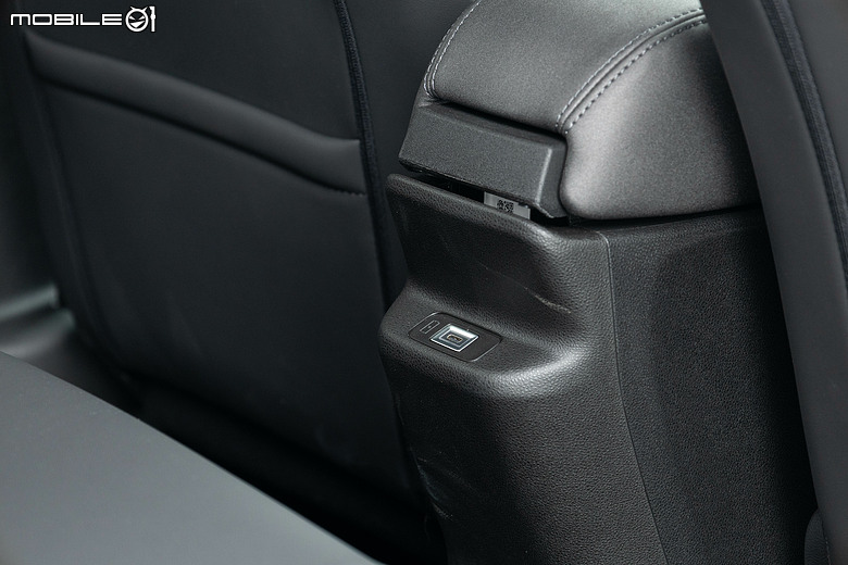 Alfa Romeo Junior Ibrida 試駕｜風格獨具、外型亮眼的義式精品小休旅！