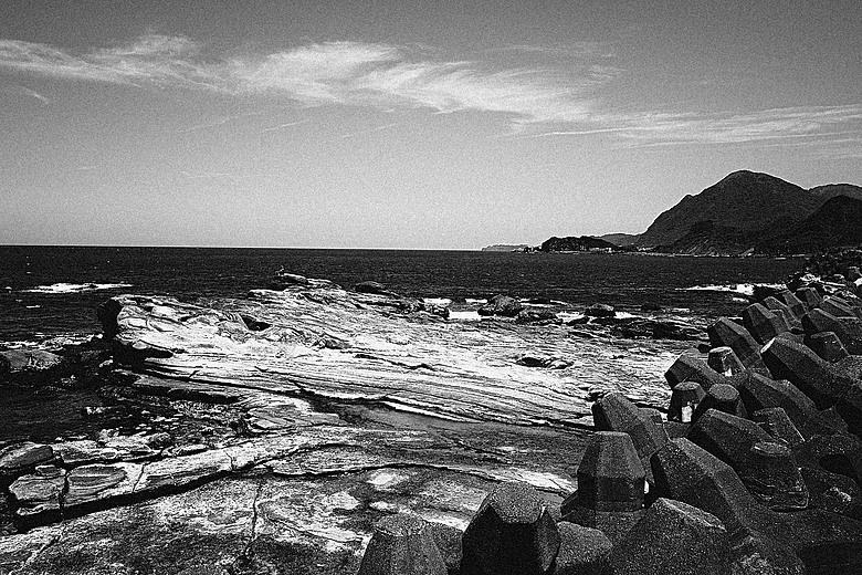 RICOH GR IV Monochrome 評測報告｜以純粹光影、譜寫口袋裡的黑白詩篇！