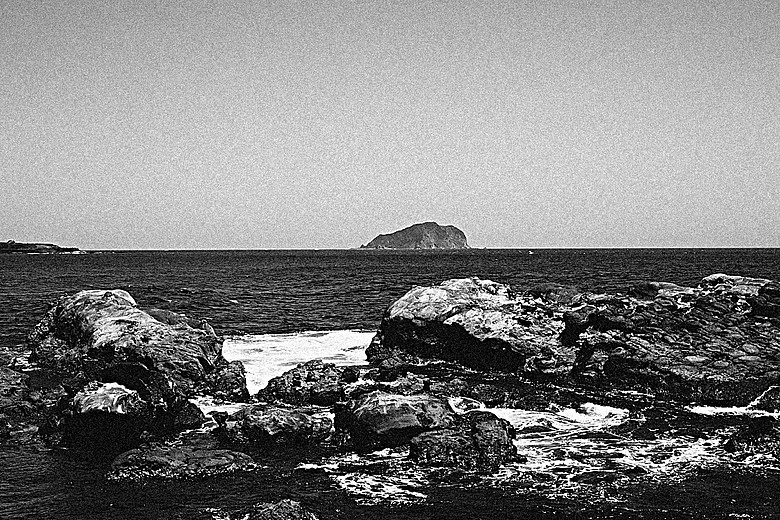 RICOH GR IV Monochrome 評測報告｜以純粹光影、譜寫口袋裡的黑白詩篇！