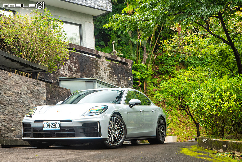 Porsche Panamera 4S E-Hybrid 試駕｜不張揚的快，更顯從容！