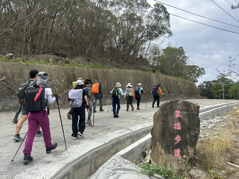 瑯 嶠 首 岳 - 里 龍 山 (小百岳編號80)