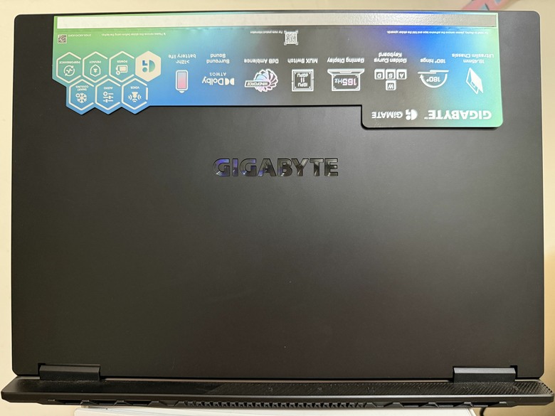 入手技嘉GAMING A16開箱分享