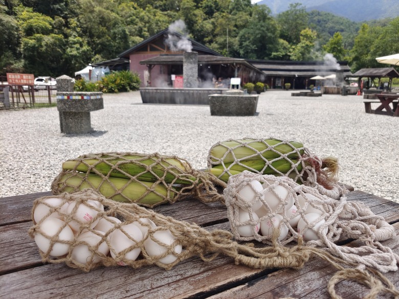 麻繩理工學院深入研究-小雲豹清水地熱麻袋與棉袋之煮食比較