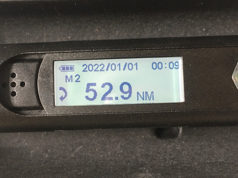 2016 Mazad 3 更換 LED 燈泡