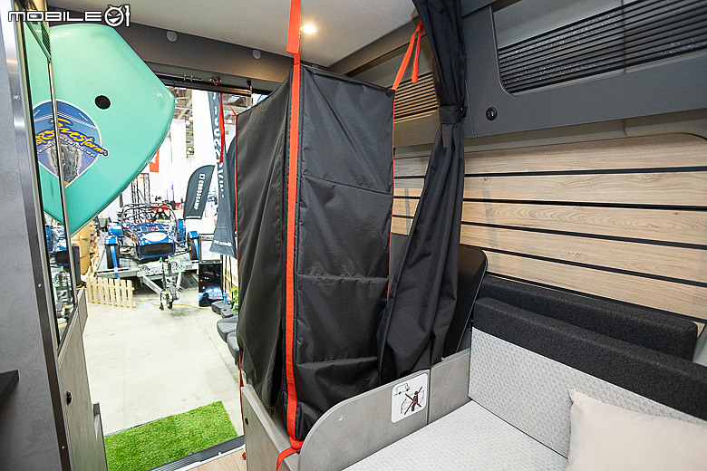 【採訪】Crosscamp 541 自走式露營車 358 萬元起上市，輕巧車身空間彈性多變！