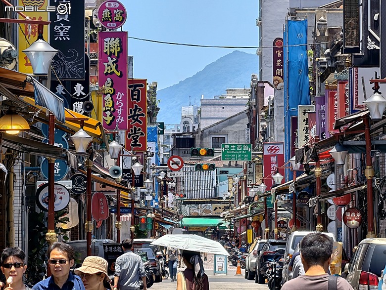 大稻埕霞海城隍廟、大稻埕遊客中心、大稻埕屈臣氏大藥房、六館街尾洋式店屋、李臨秋故居、千秋街店屋、李春生紀念教會、陳天來故居、原周進春茶行｜台原亞洲偶戲博物館｜逆風樓— 2026初夏之大稻埕散策 南段—民生西路以南至南京西路之間