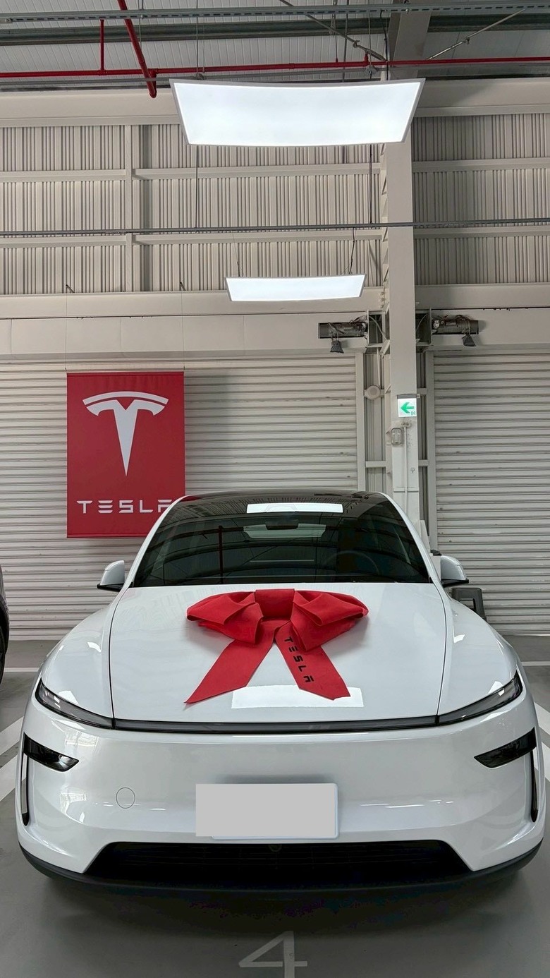 [高雄交車開箱］2026Q2 Model Y交車過程