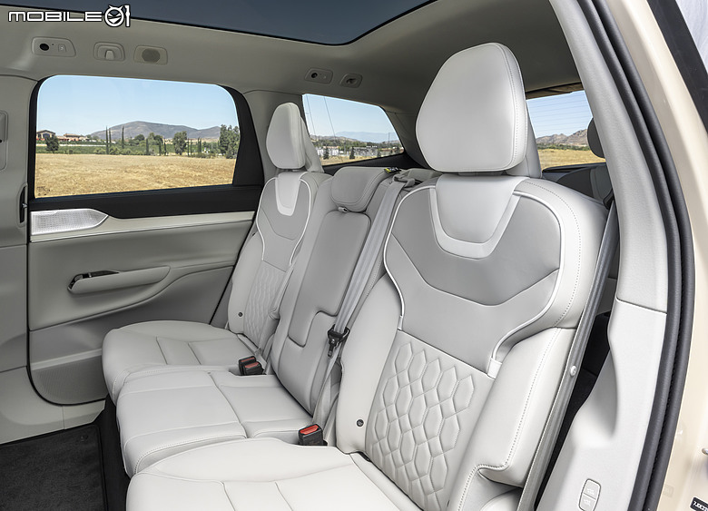 Volvo EX90 美國試駕報導｜承先啟後、引領未來的七座電動休旅！