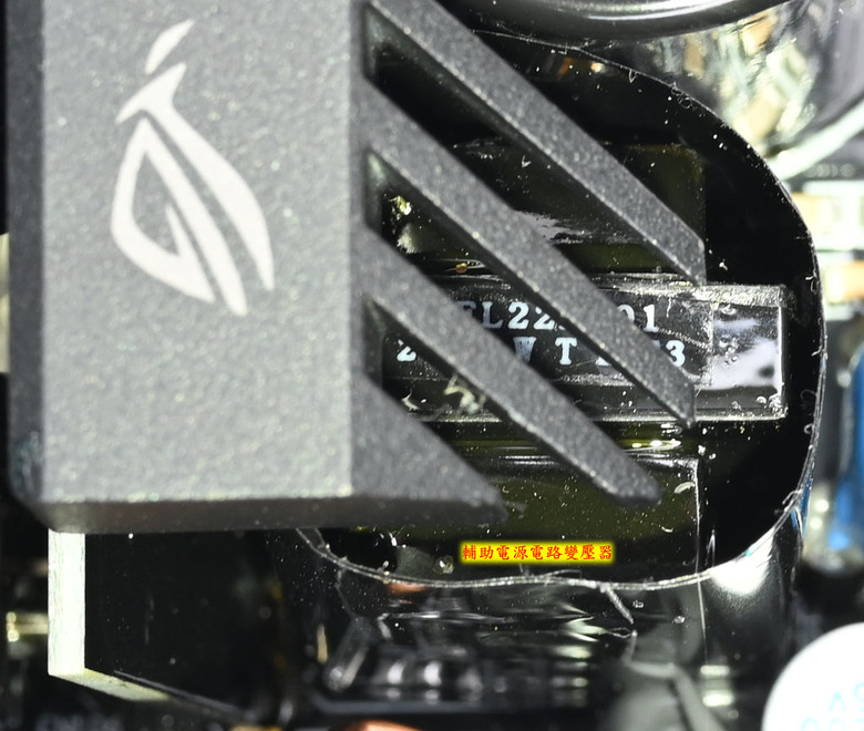 點我看大圖 ROG THOR III 1000W ATX 3.1白金全模組電源開箱
