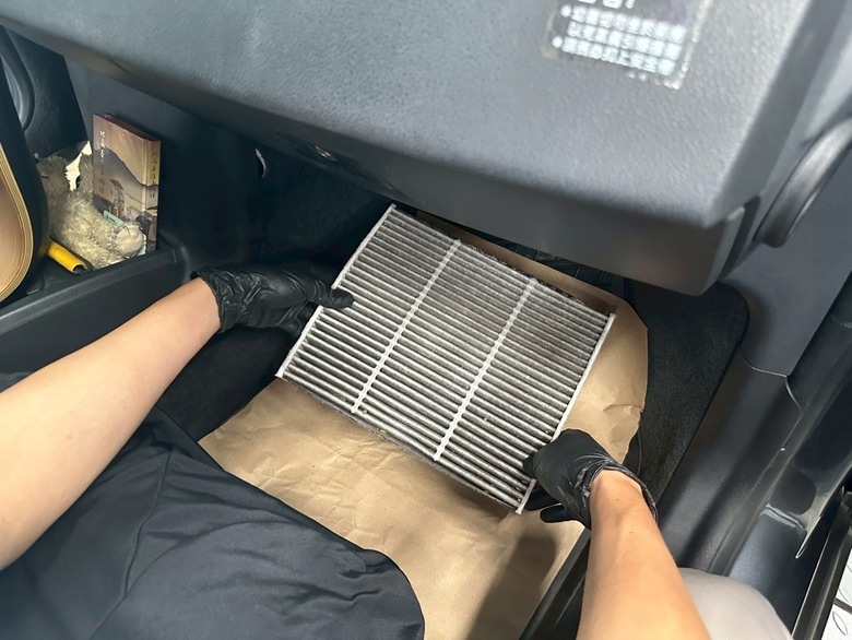 15歲的V50回廠夏季健檢，依舊頭好壯壯